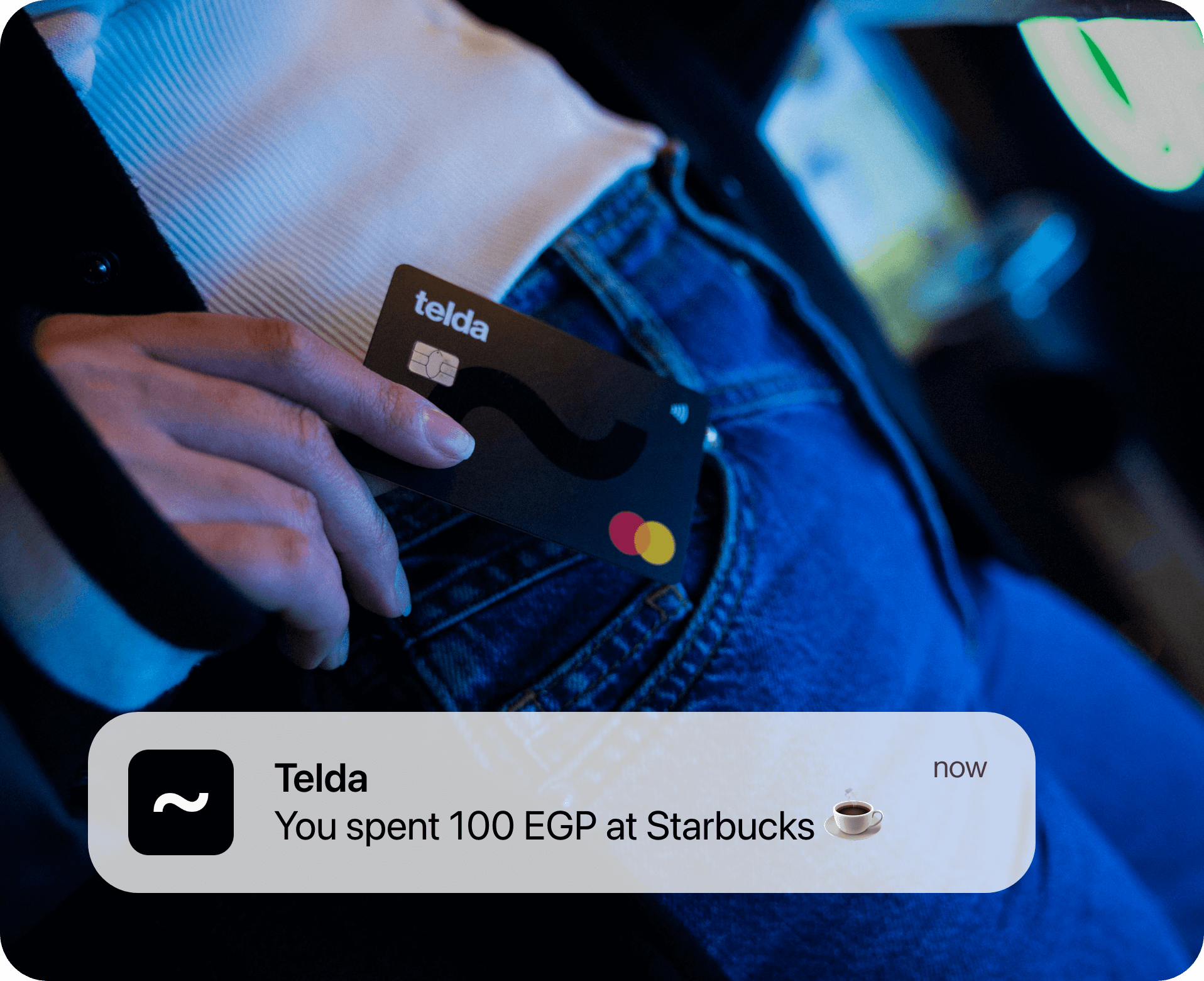 دفع قهوة بكارت تيلدا Someone is buying with his telda card on POS through contactless payments